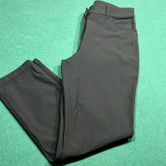 🔥Lululemon,Cropped Pant, Black, Excellent Condition, NWOT, Size 6 - Picture 9 of 12